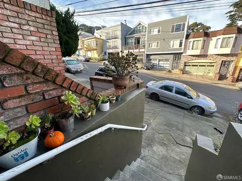 1736 11th Ave, San Francisco, CA 94122 photo 2