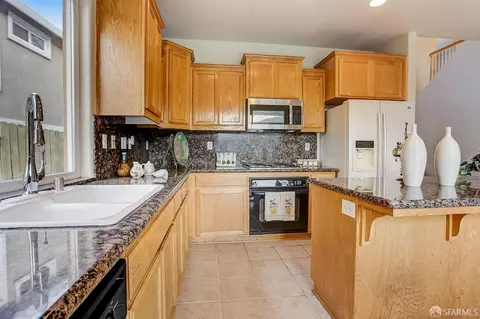 2486 Bluerock Dr, Antioch, CA 94531 photo 16