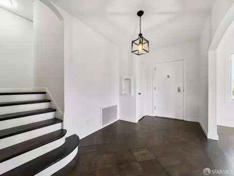 Entry Way - 635 Prague St, San Francisco, CA 94112 photo 1 of 2