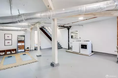 Exterior - 209 Broad St, San Francisco, CA 94112 photo 3 of 7