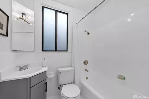 Bath - 822 45th Ave, San Francisco, CA 94121 photo 2 of 3