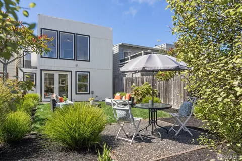 Exterior - 822 45th Ave, San Francisco, CA 94121 photo 2 of 7