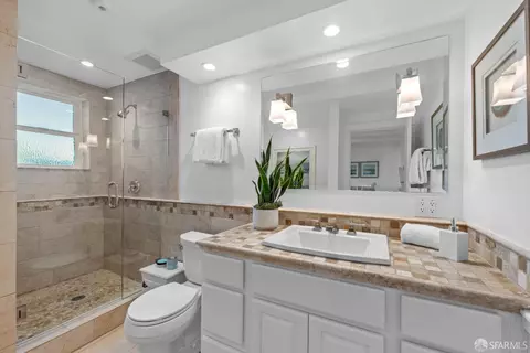 Bath - 822 45th Ave, San Francisco, CA 94121 photo 3 of 3