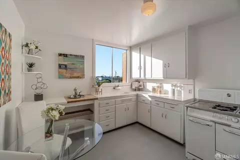 2731 41st Ave, San Francisco, CA 94116 photo 16