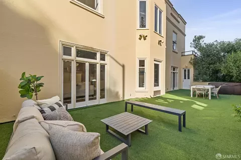 2536 Baker St, San Francisco, CA 94123 photo 11