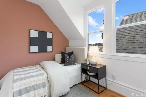 751 Moultrie St, San Francisco, CA 94110 photo 27