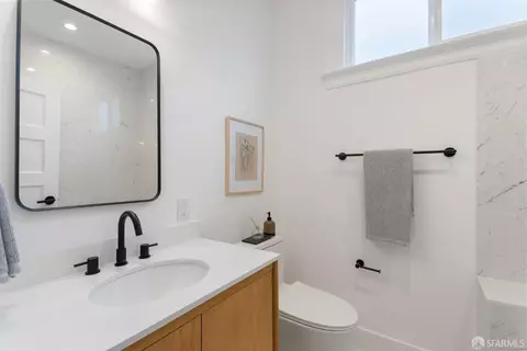 751 Moultrie St, San Francisco, CA 94110 photo 25