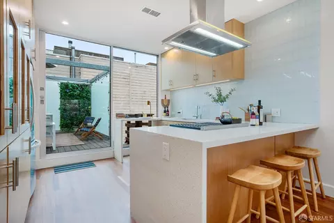 3631 Cesar Chavez St, San Francisco, CA 94110 photo 15