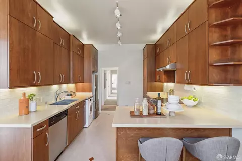 Kitchen - 65 Cleary Ct #10, San Francisco, CA 94109 photo 2 of 3