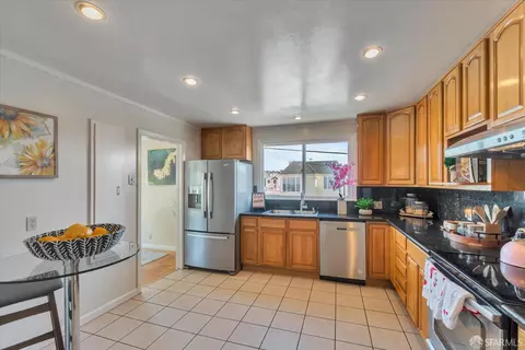 2001 48th Ave, San Francisco, CA 94116 photo 12