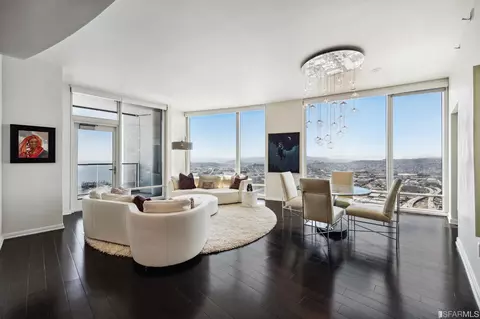 425 1st St #5802, San Francisco, CA 94105