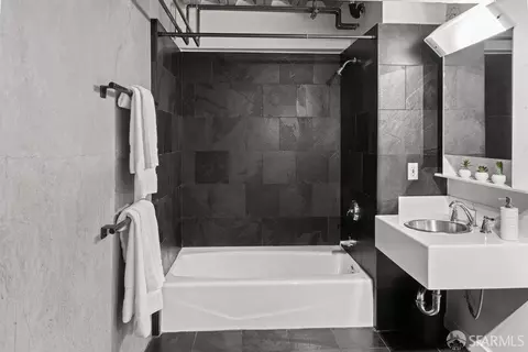Bath - 73 Sumner St #203, San Francisco, CA 94103 photo 6 of 7