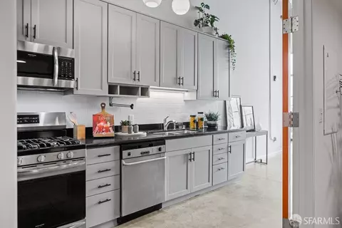 Kitchen - 73 Sumner St #203, San Francisco, CA 94103 photo 1 of 3