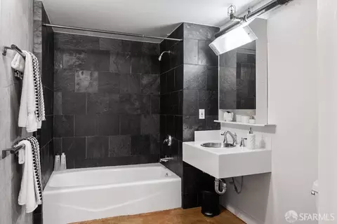 Bath - 73 Sumner St #203, San Francisco, CA 94103 photo 2 of 7