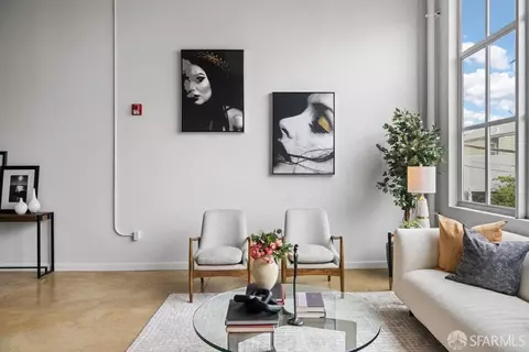 Living - 73 Sumner St #203, San Francisco, CA 94103 photo 3 of 4