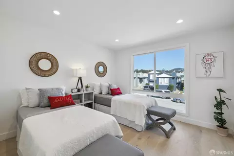45 Springfield Dr, San Francisco, CA 94132 photo 24