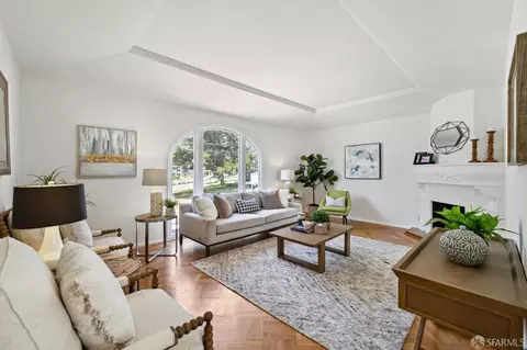 2586 36th Ave, San Francisco, CA 94116 photo 3