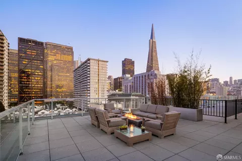 Exterior - 733 Front St #401, San Francisco, CA 94111 photo 7 of 37