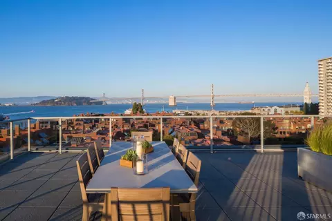 Exterior - 733 Front St #401, San Francisco, CA 94111 photo 4 of 37