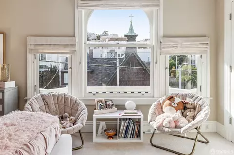 Bedroom - 2960 Steiner St, San Francisco, CA 94123 photo 3 of 10