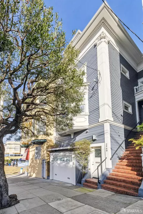 Exterior - 2960 Steiner St, San Francisco, CA 94123 photo 4 of 7