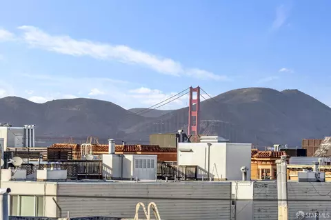 View/Area - 2960 Steiner St, San Francisco, CA 94123 photo 1 of 3