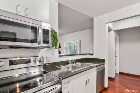 Kitchen - 8100 Oceanview Ter #114, San Francisco, CA 94132 photo 3 of 3