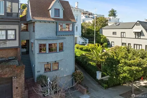 Exterior - 2721 Pierce St, San Francisco, CA 94123 photo 1 of 4