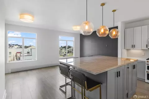Kitchen - 672 Clipper St #1, San Francisco, CA 94114 photo 2 of 8