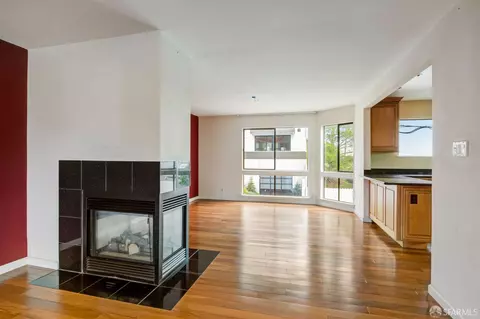 Living - 70 Hiliritas Ave, San Francisco, CA 94131 photo 4 of 5