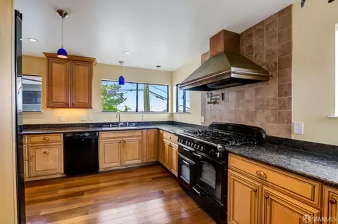 Kitchen - 70 Hiliritas Ave, San Francisco, CA 94131 photo 3 of 5