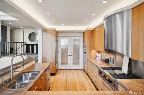 Kitchen - 8 Carmel St, San Francisco, CA 94117 photo 5 of 9