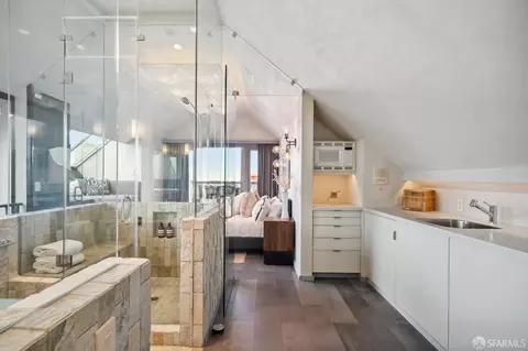 Bath - 8 Carmel St, San Francisco, CA 94117 photo 3 of 8