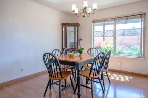 Dining - 405 Cape Cod Dr, San Leandro, CA 94578 photo 5 of 7