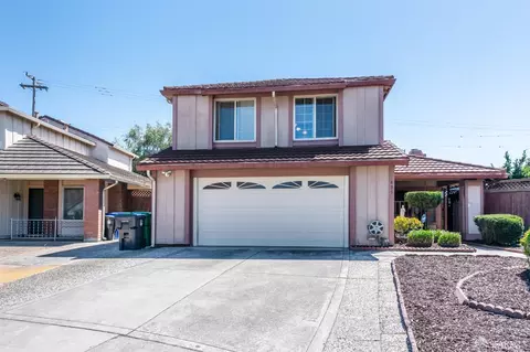 405 Cape Cod Dr, San Leandro, CA 94578