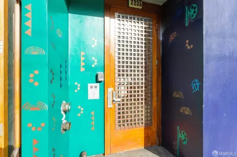 Entry Way - 2235 Mission St #2, San Francisco, CA 94110 photo 4 of 4