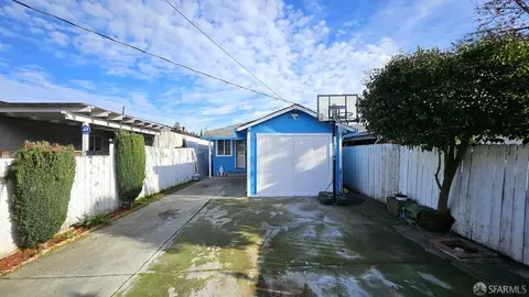 636 Stanford Ave, Redwood City, CA 94063