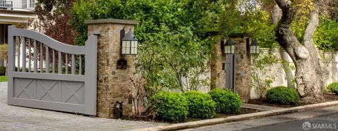 66 Barry Ln, Atherton, CA 94027