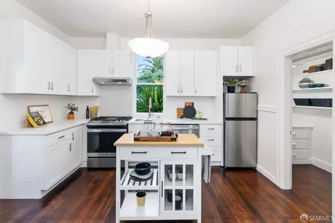 Kitchen - 1191 Noe St, San Francisco, CA 94114 photo 2 of 4