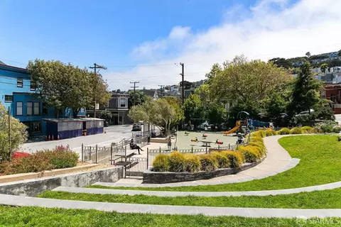 View/Area - 1191 Noe St, San Francisco, CA 94114 photo 1 of 15