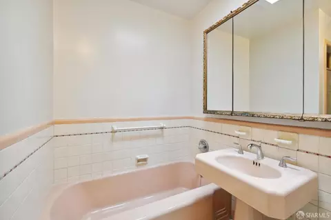Bath - 21 Rio Ct, San Francisco, CA 94127 photo 2 of 2