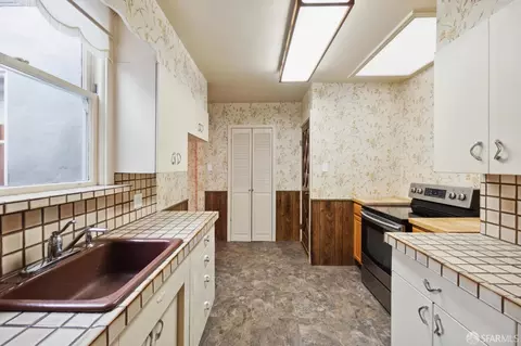 Kitchen - 21 Rio Ct, San Francisco, CA 94127 photo 1 of 2