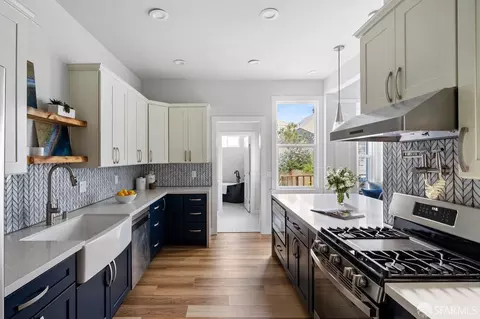 Kitchen - 264 3rd Ave, San Francisco, CA 94118 photo 2 of 2