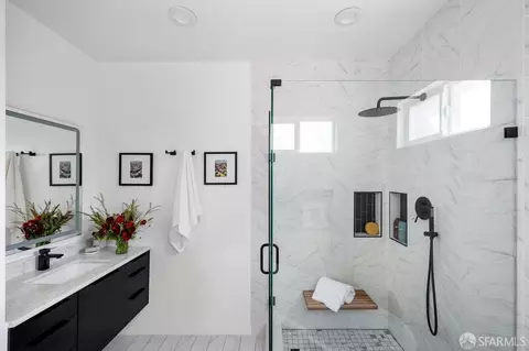 Bath - 264 3rd Ave, San Francisco, CA 94118 photo 2 of 4