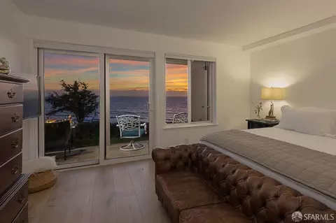 Bedroom - 216 Palmetto Ave, Pacifica, CA 94044 photo 6 of 6