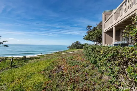 View/Area - 216 Palmetto Ave, Pacifica, CA 94044 photo 5 of 15