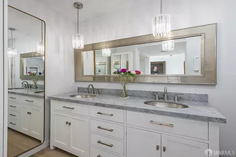 Bath - 216 Palmetto Ave, Pacifica, CA 94044 photo 1 of 5