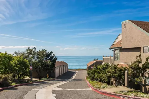View/Area - 216 Palmetto Ave, Pacifica, CA 94044 photo 4 of 15