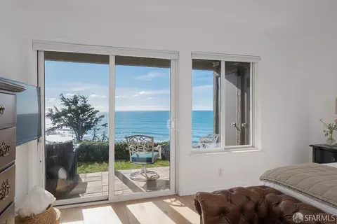 Living - 216 Palmetto Ave, Pacifica, CA 94044 photo 5 of 5