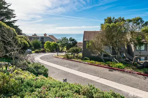 View/Area - 216 Palmetto Ave, Pacifica, CA 94044 photo 3 of 15